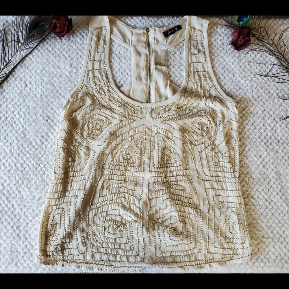 Verty Bead‎ Top